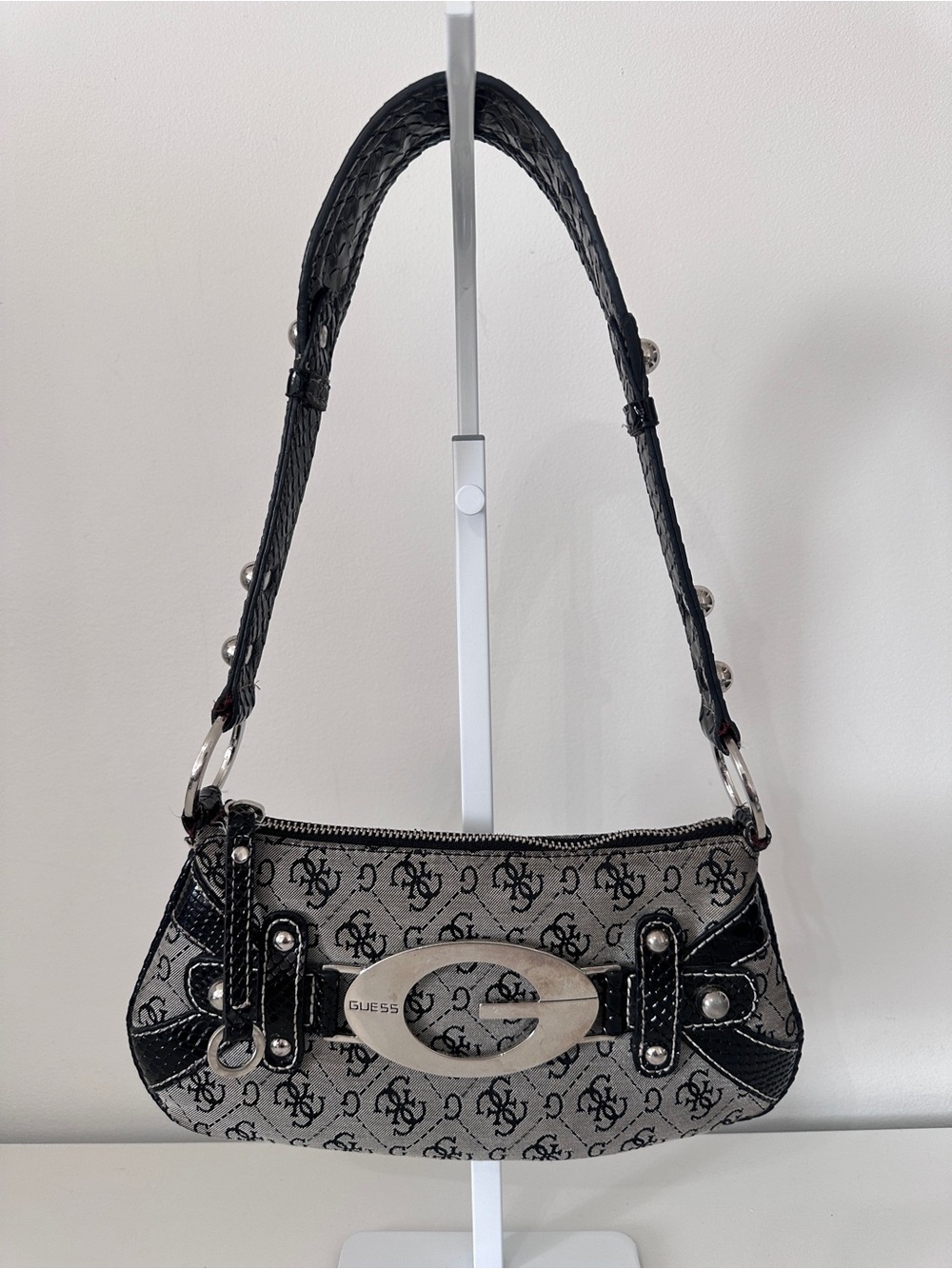 GUESS Y2K Black & Gray Logo Shoulder Bag